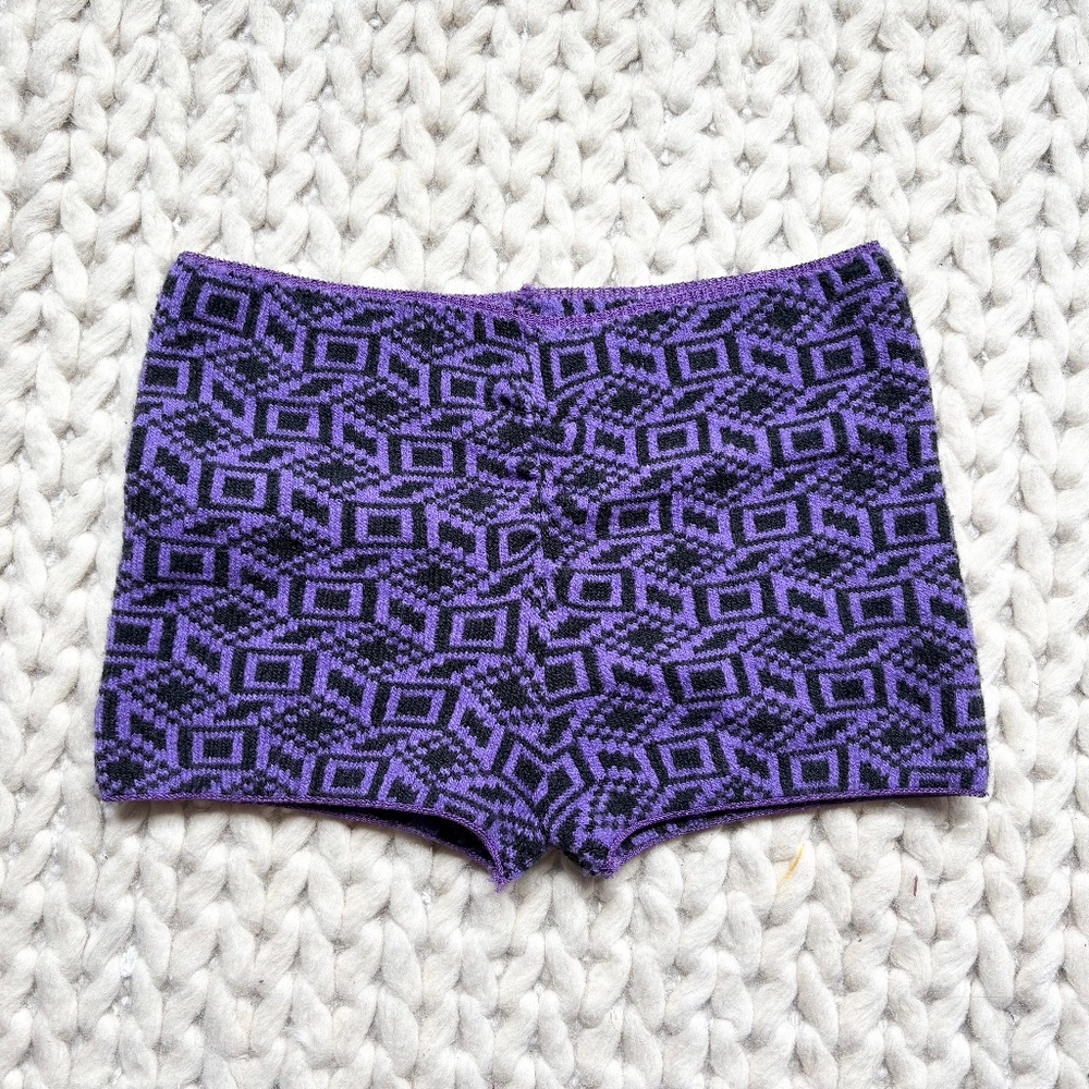 Capezio knit warm up short for ballet / dance